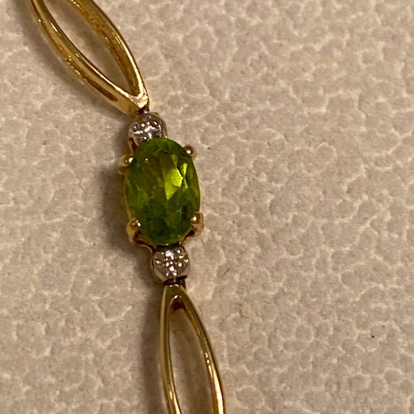 10k Gold Peridot and Diamond Tennis Bracelet - Picture 9 of 11